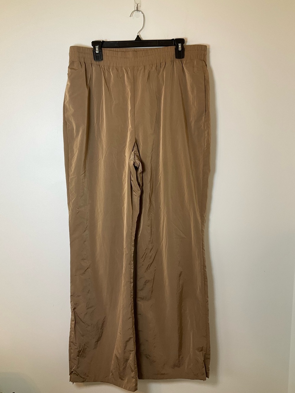 Good American Wide Leg Nylon Track Pants Taupe Size 4
